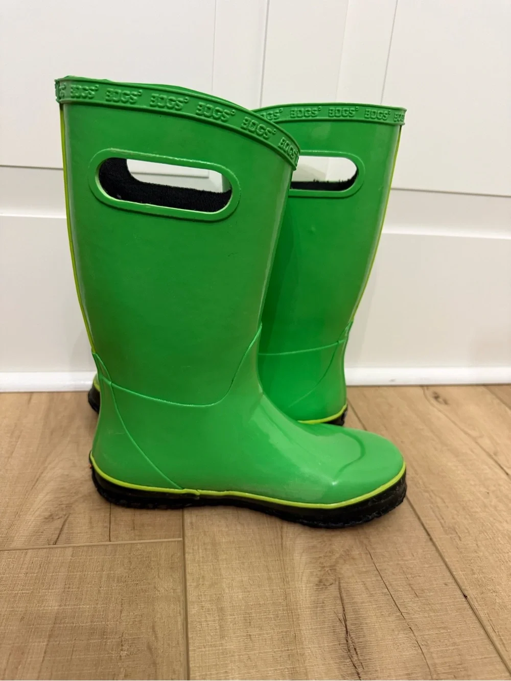 BOGS Green Waterproof Rain Boots Youth Size 4